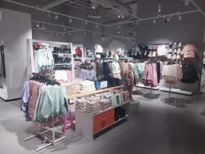 H&M