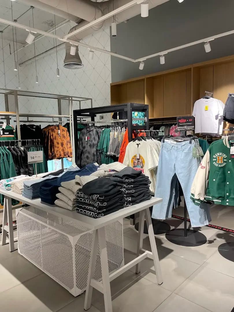 H&M