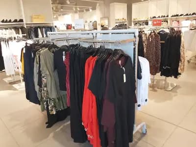 H&M