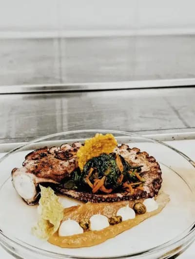 Skyline bar & dinner