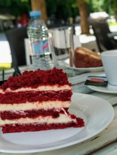 Сладкарница ”Неделя” Русе
