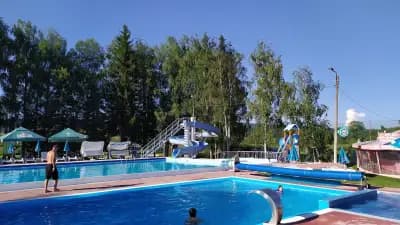 Басейн Белчин Бани