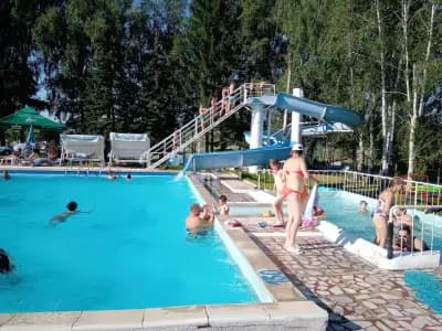 Басейн Белчин Бани