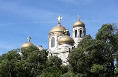 Катедрален храм „Успение Богородично“