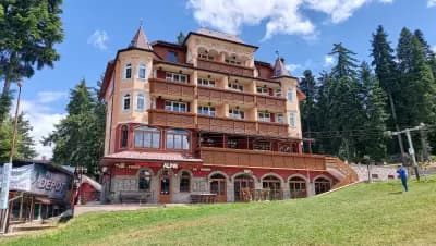 ALPIN Rent Ski & Ski School Borovets