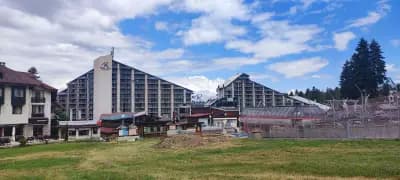 ALPIN Rent Ski & Ski School Borovets