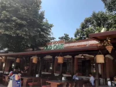 Restaurant "Old Oak" / "Staria Dab"