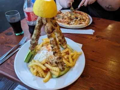 Restaurant "Old Oak" / "Staria Dab"