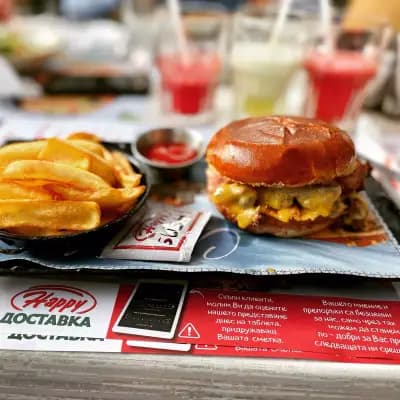 Happy Bar & Grill Center (Varna)