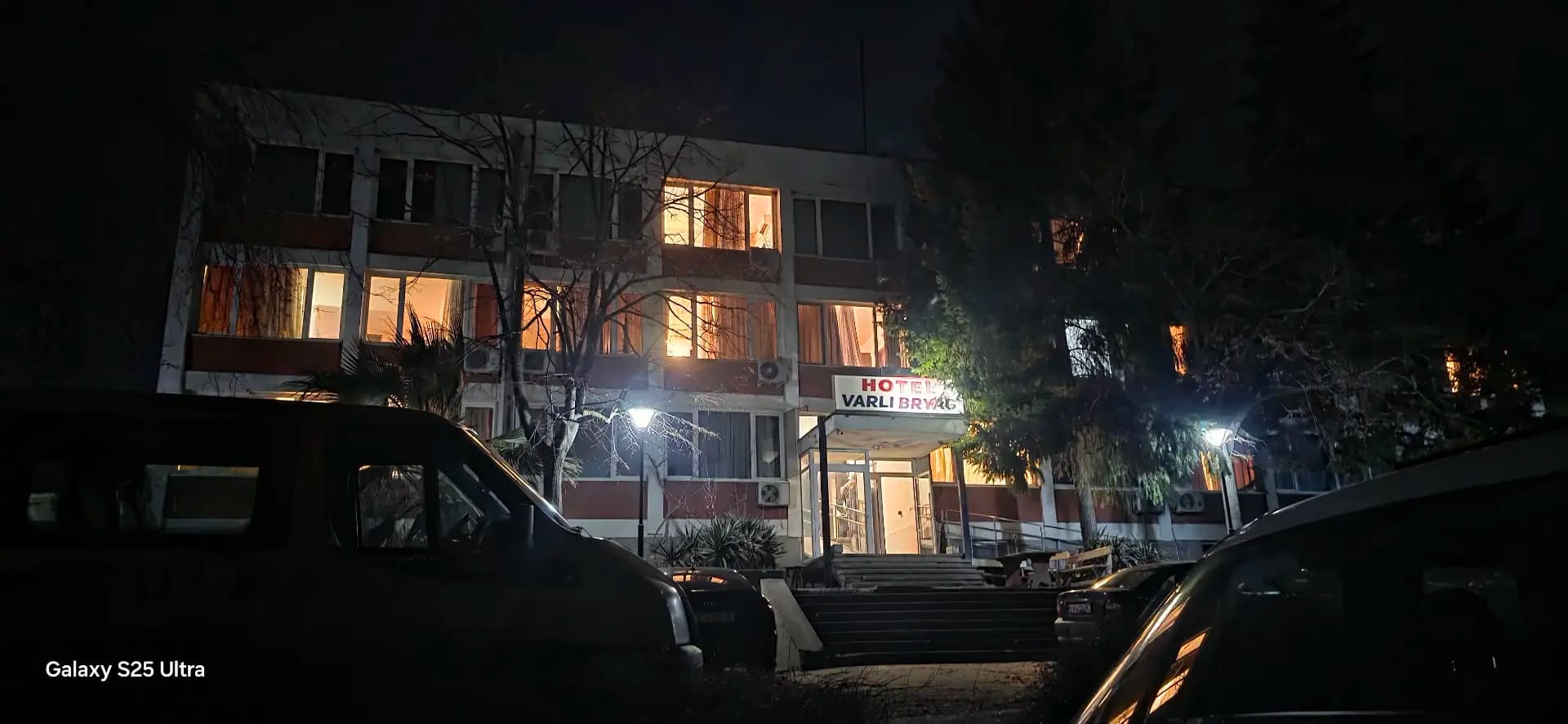 Hotel Varly Bryag