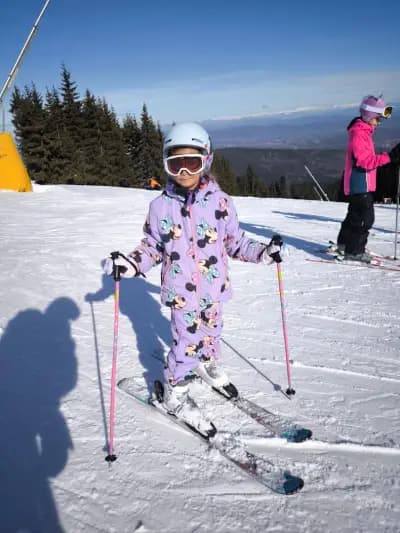Yanakiev Ski And Snowboard School