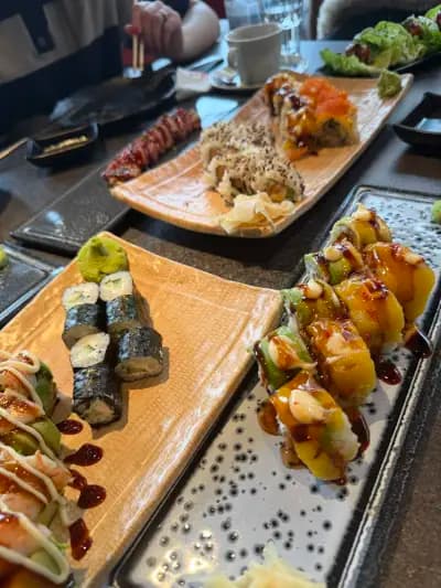 Happy Bar & Grill Lazur