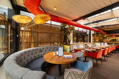 Happy Bar & Grill Lazur