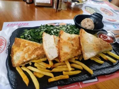 Happy Bar & Grill Lazur