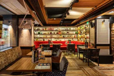 Happy Bar & Grill Lazur