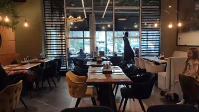 La Flor Bar & Grill Burgas