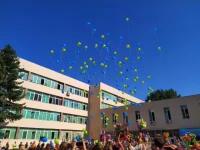 125 средно училище „Боян Пенев“