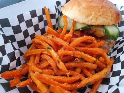Butcher Grill Bus