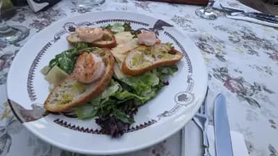 Ресторант "Стария Чинар"