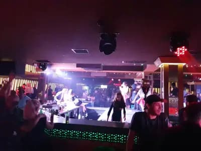 Фолк клуб Ревю