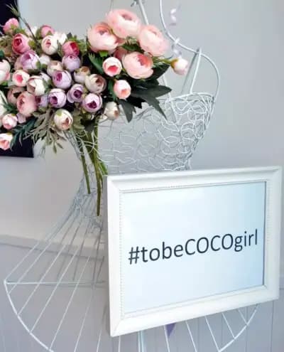 COCO dry bar & more | Подстигване | Маникюр | Педикюр | Балеаж | Боя | Грим | Официални прически | Стайлинг