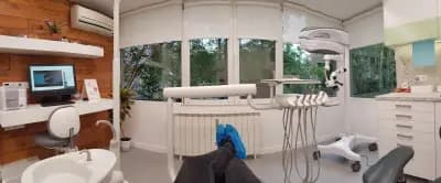Marinova Dental /Д-р Есмералда Маринова/