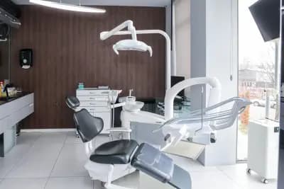 Saliev Dental Care