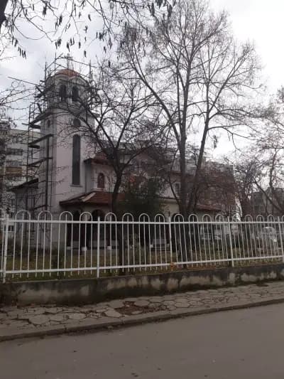 Храм „Свети Дух“
