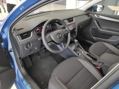 ŠKODA Център Дружба