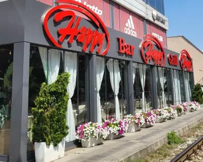 Happy Bar & Grill Lyulin
