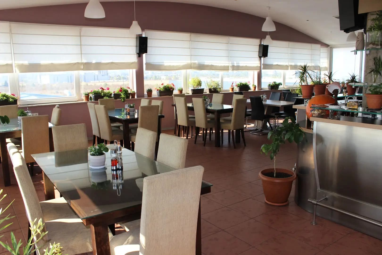 AnyTime Food & Coffee / Press Cafe & Lunch