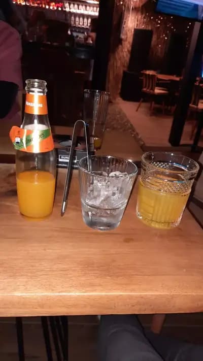 Umbrella Bar