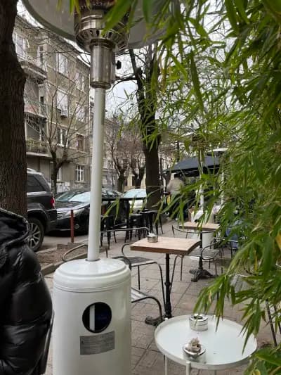 HleBar Oboriste Street
