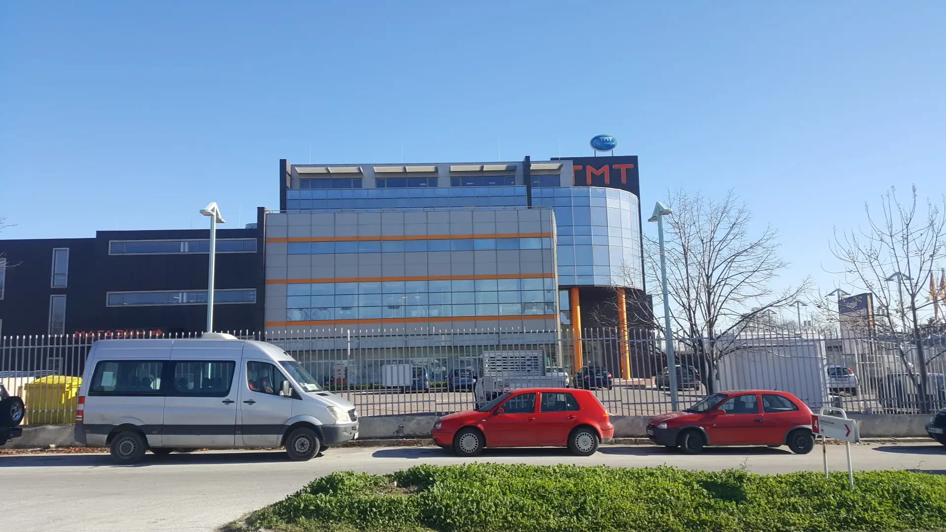 ТМТ Магазин и склад за електроматериали - Пловдив, Скобелева майка