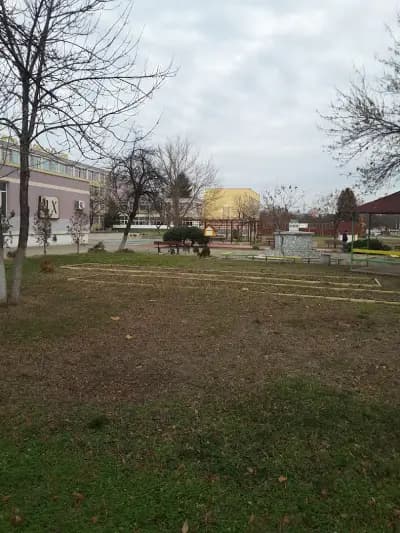 Средно училище „Черноризец Храбър“
