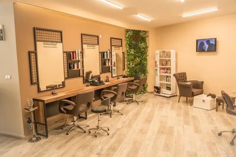Omnia Beauty House