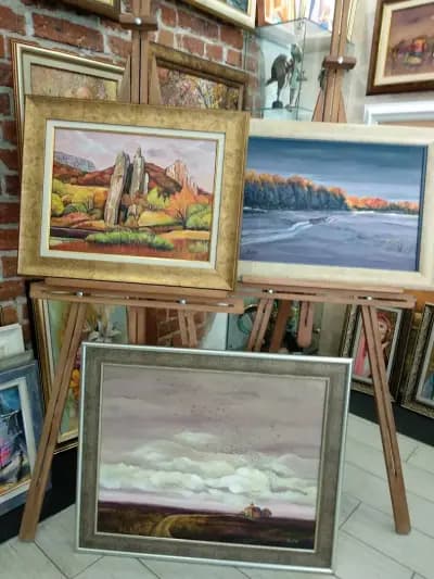 Арт галерия „Каприз“