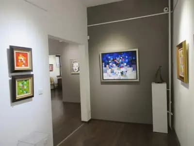 Art Gallery Aspect