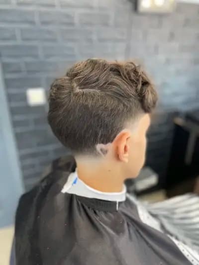 Elegant Men Barbershop