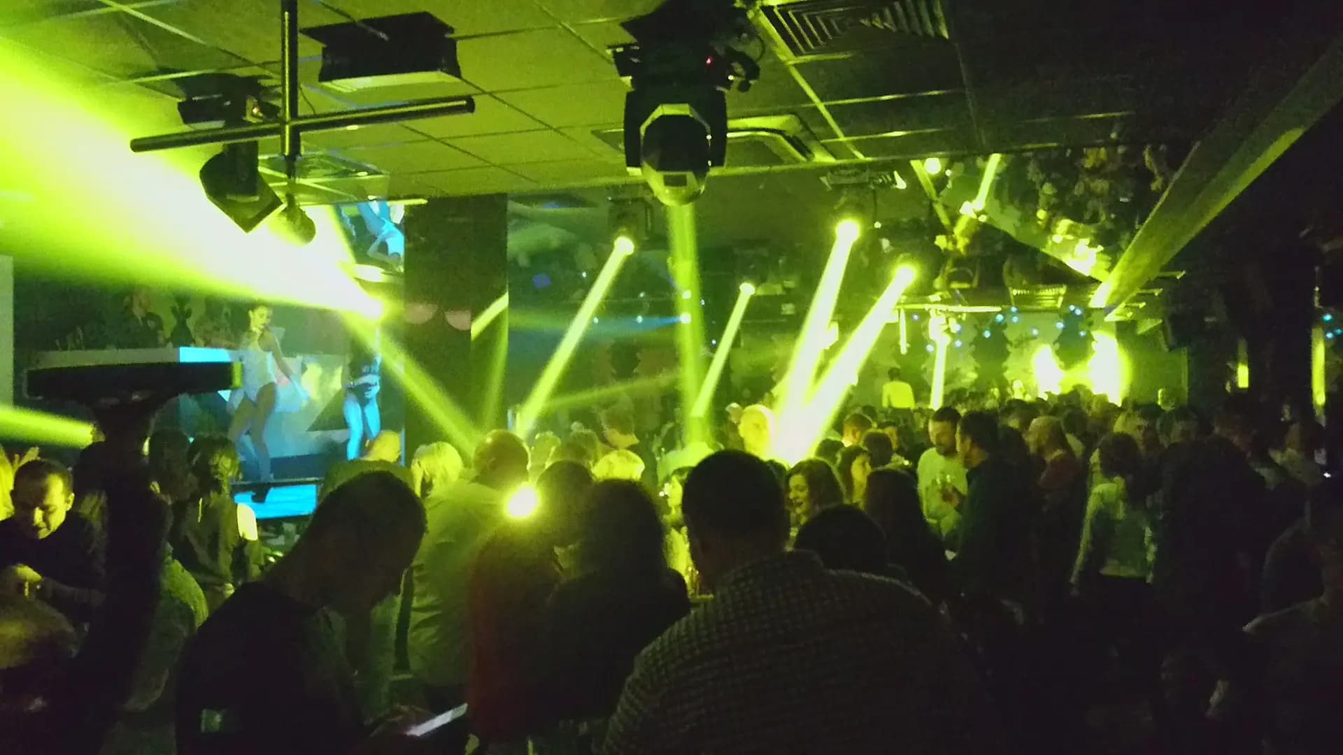 Club Pasha | Нощен клуб Пловдив | DJ парти | Алкохолни напитки | Гостуващи изпълнители