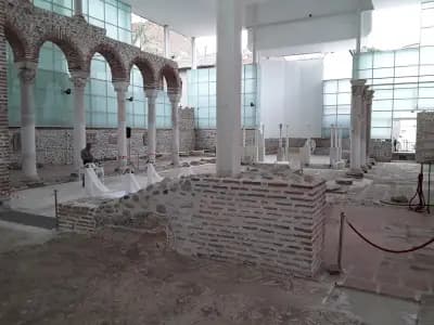 Хотел Балевуров