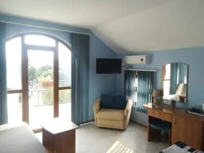 Sunny House