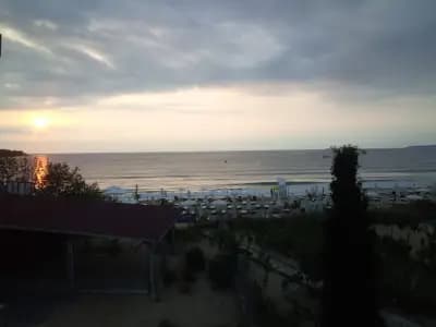 Hotel Marina, kavacite