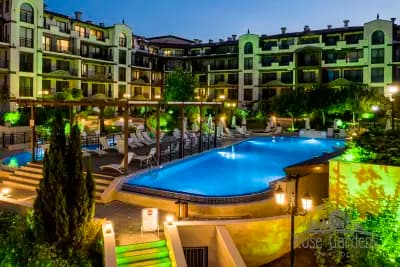Rose Gardens Apart Hotel