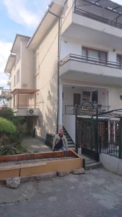 Guest House Bа́kish Obzor
