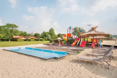 Ефект Алгара Бийч Клуб Хотел - Ултра ол инклузив и безплатен паркинг