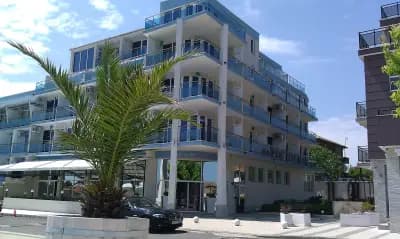 Hotel Eskada Beach