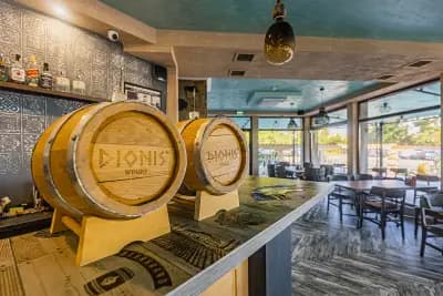 Lecardo Hotel & Restaurant