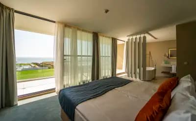 Wave Resort