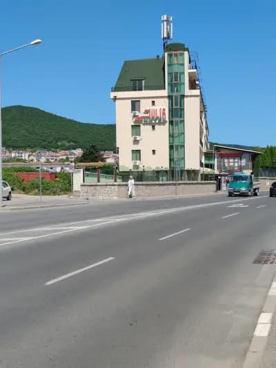 Хотел Джулия